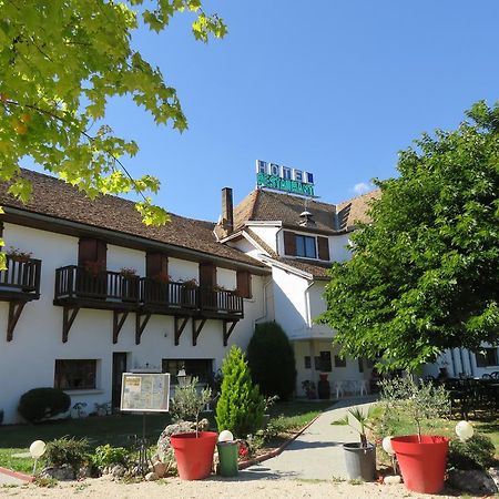 Hotel Restaurant Le Traineau Clelles Buitenkant foto