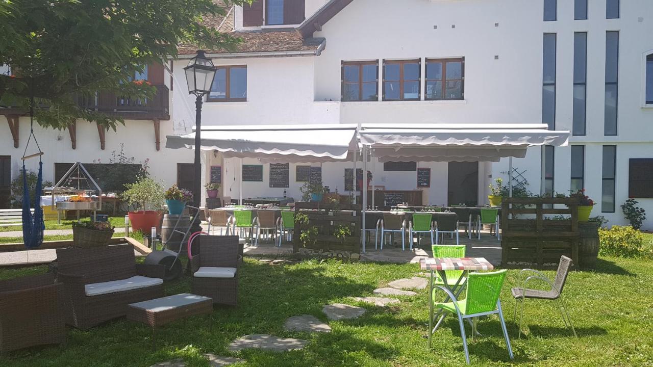 Hotel Restaurant Le Traineau Clelles Buitenkant foto
